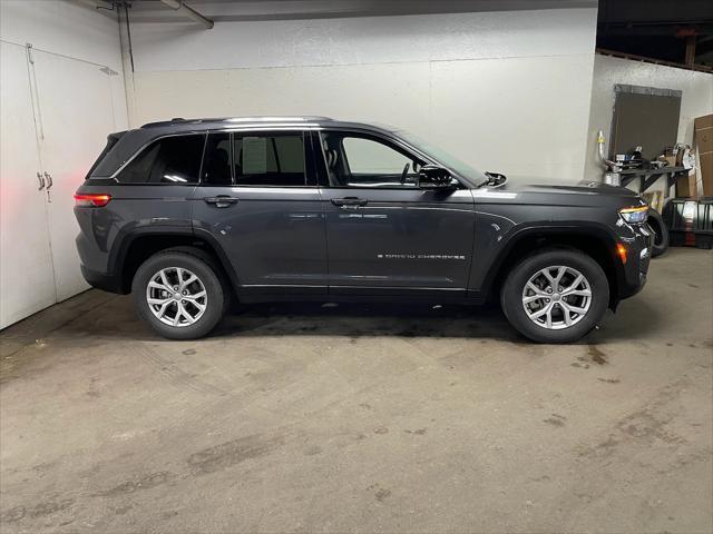 used 2022 Jeep Grand Cherokee car, priced at $34,999
