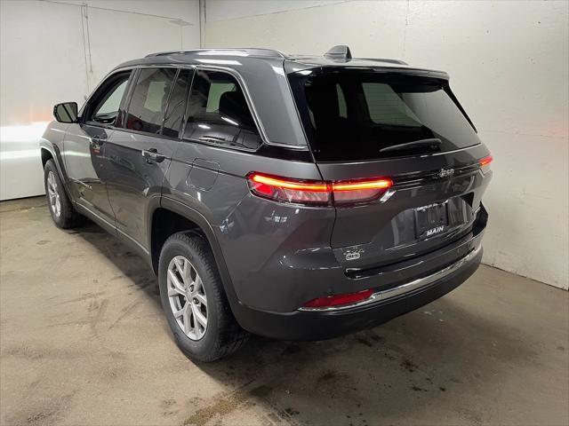 used 2022 Jeep Grand Cherokee car, priced at $34,999