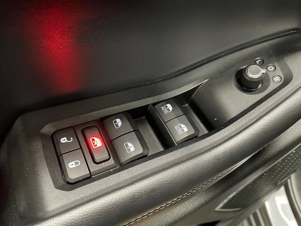 used 2022 Jeep Grand Cherokee car, priced at $33,954