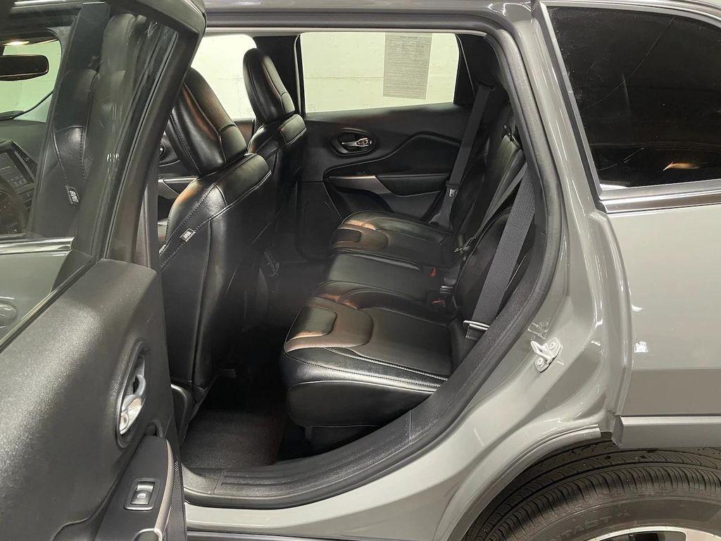 used 2022 Jeep Cherokee car, priced at $27,999