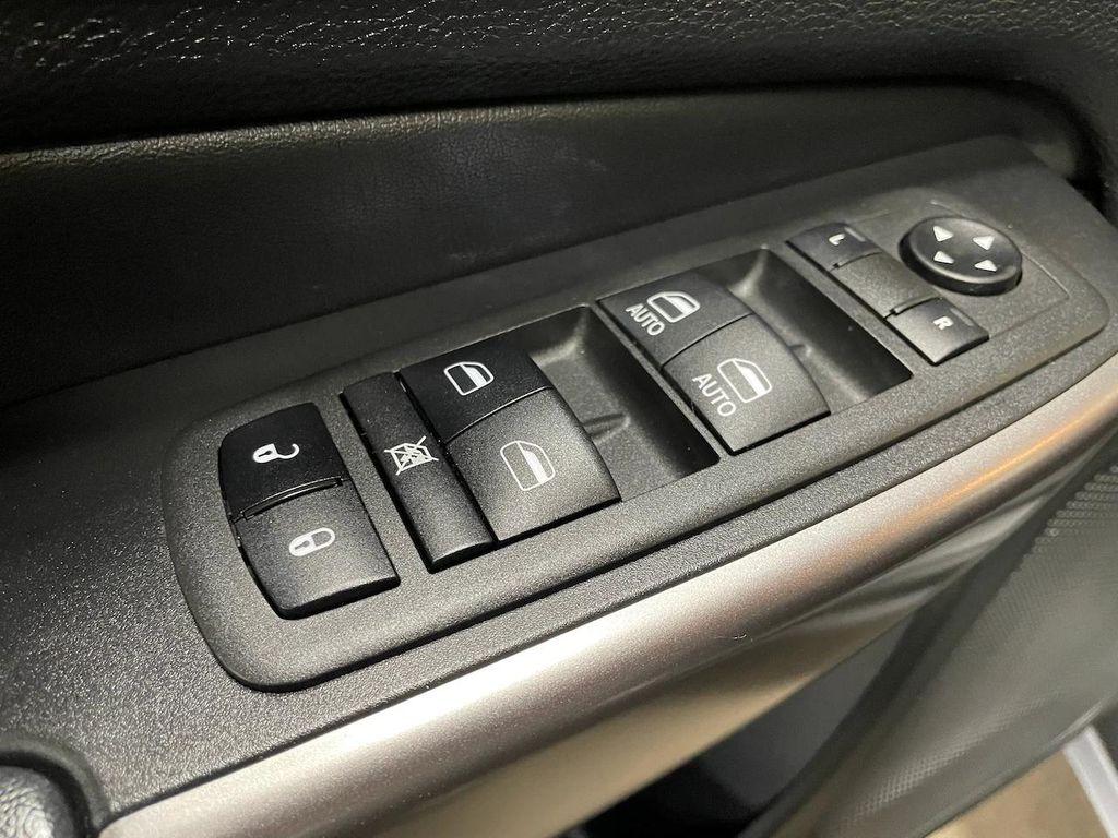 used 2022 Jeep Cherokee car, priced at $27,999