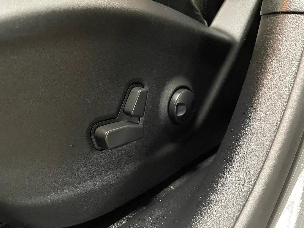 used 2022 Jeep Cherokee car, priced at $27,999