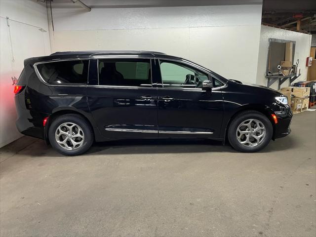 used 2023 Chrysler Pacifica car, priced at $40,999