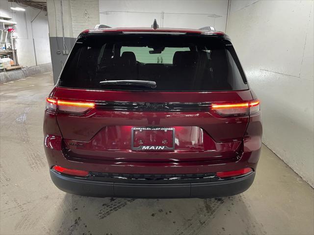 new 2025 Jeep Grand Cherokee car, priced at $47,725