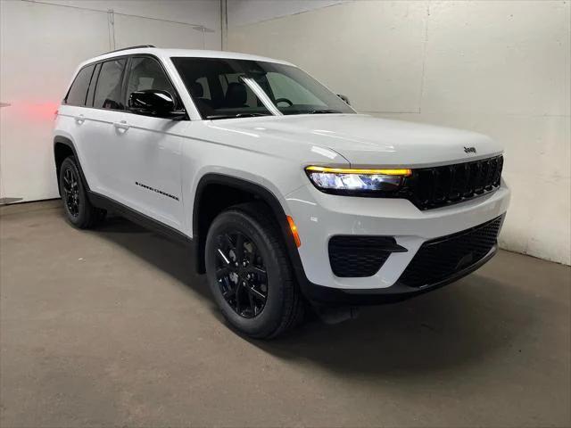 new 2024 Jeep Grand Cherokee car, priced at $47,360