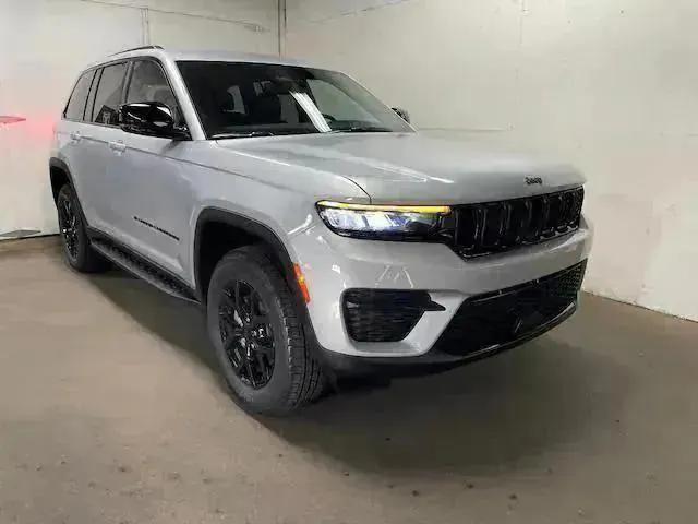 new 2025 Jeep Grand Cherokee car, priced at $47,405