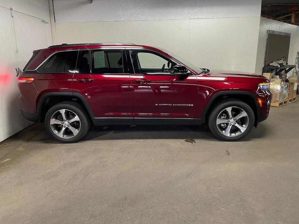 used 2023 Jeep Grand Cherokee car, priced at $37,999