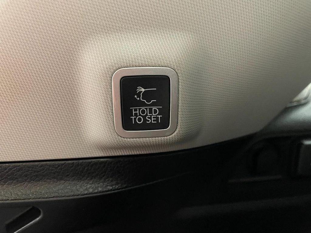 used 2023 Jeep Grand Cherokee car, priced at $37,999