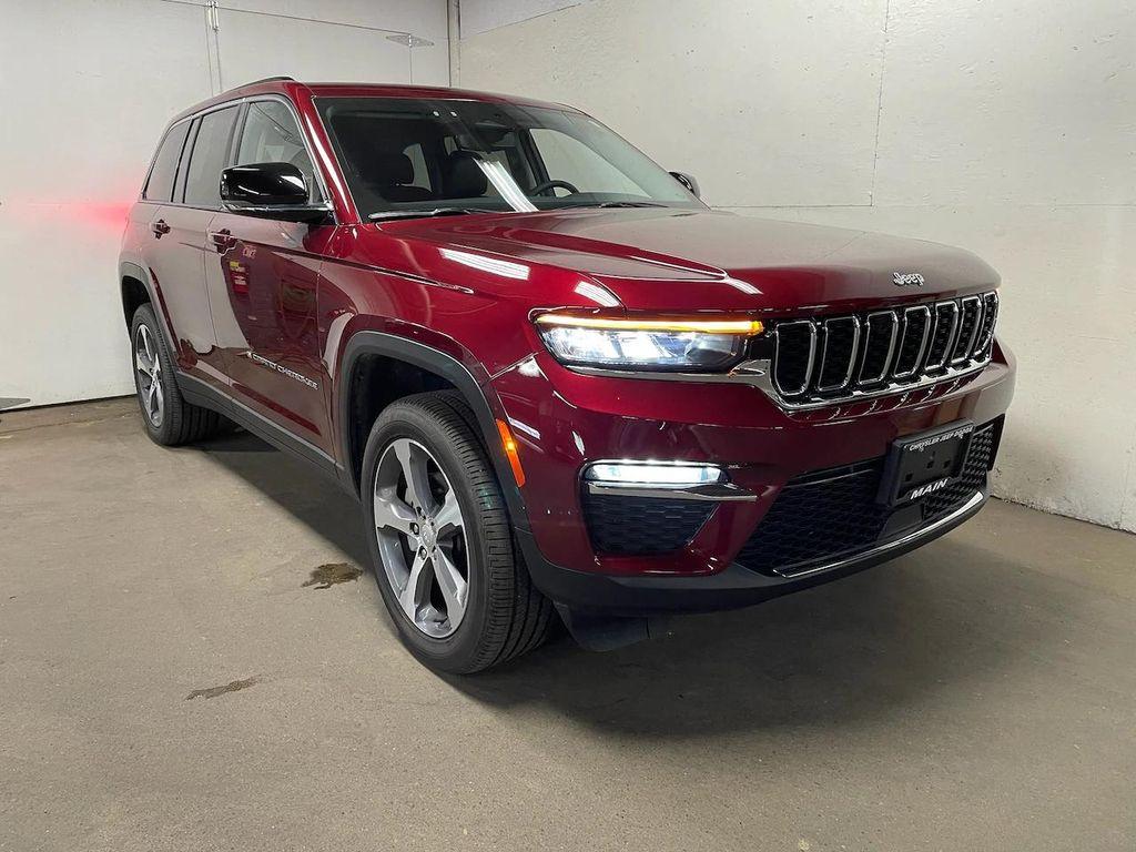 used 2023 Jeep Grand Cherokee car, priced at $37,999