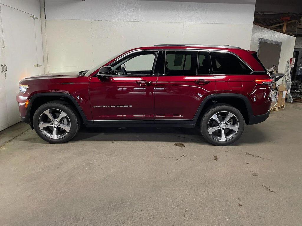 used 2023 Jeep Grand Cherokee car, priced at $37,999