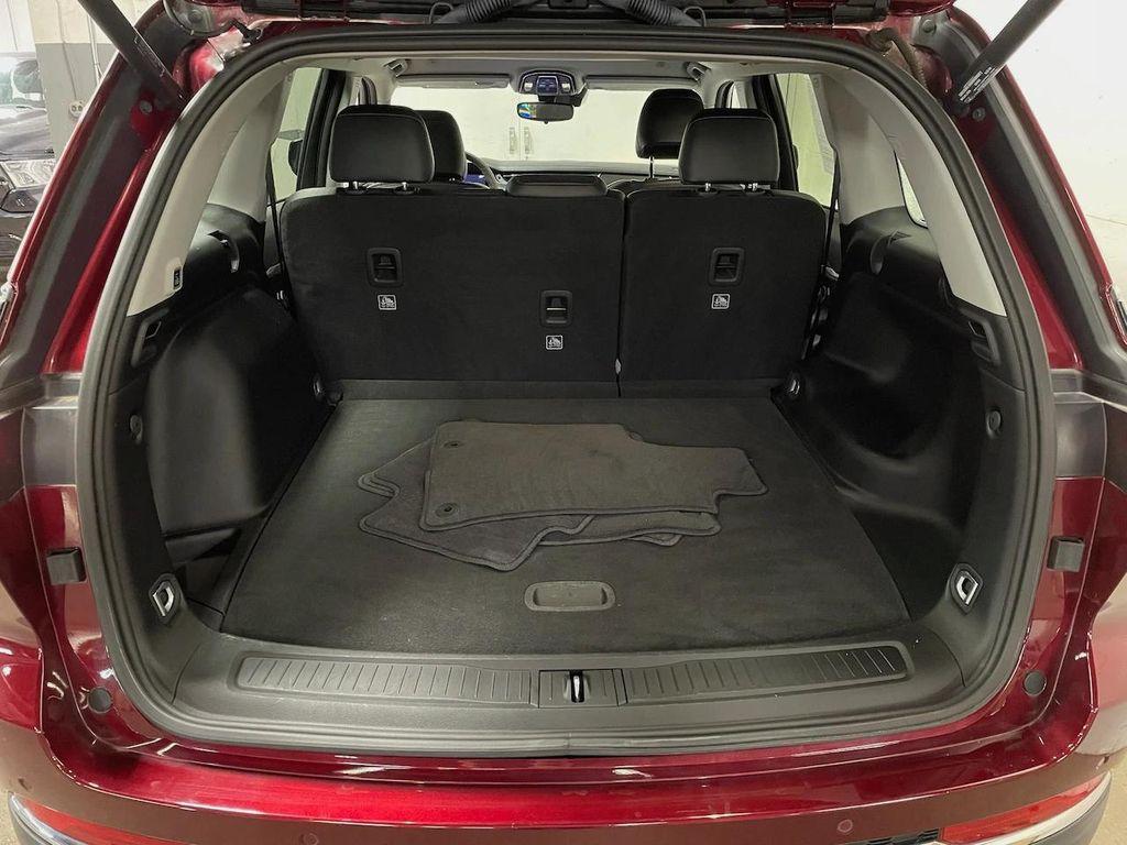 used 2023 Jeep Grand Cherokee car, priced at $37,999