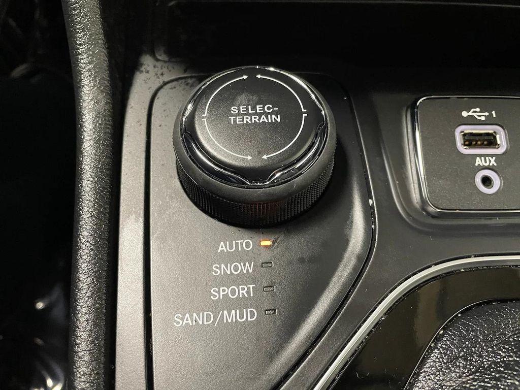 used 2022 Jeep Cherokee car, priced at $29,499