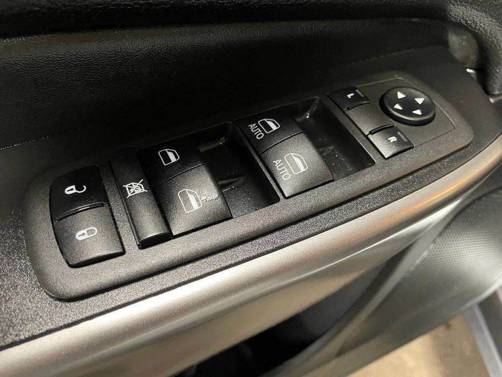 used 2022 Jeep Cherokee car, priced at $29,499