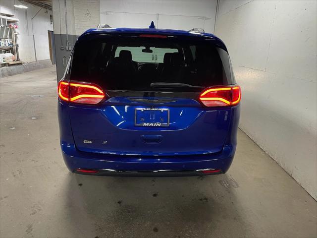 used 2020 Chrysler Pacifica car, priced at $27,999