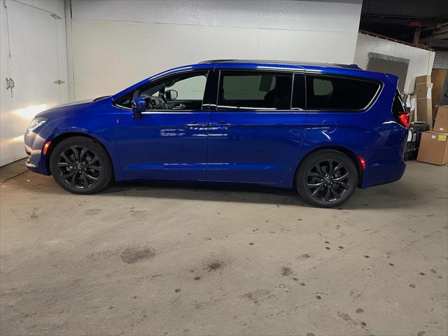 used 2020 Chrysler Pacifica car, priced at $27,999