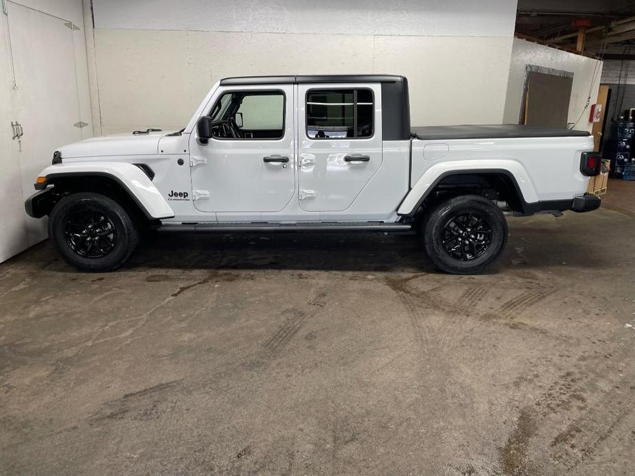 used 2022 Jeep Gladiator car, priced at $39,499