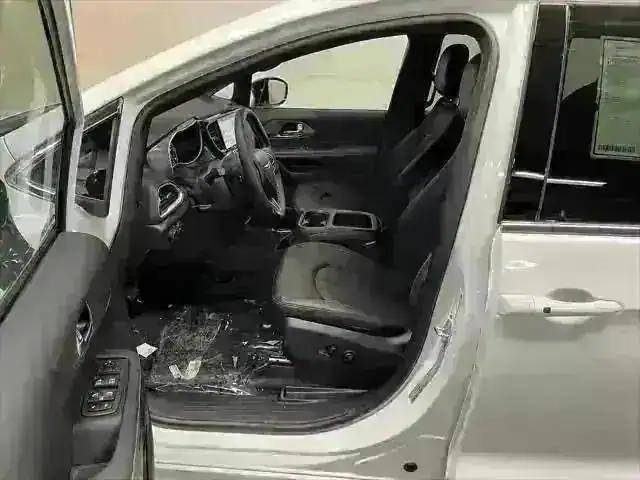 new 2025 Chrysler Voyager car, priced at $41,690
