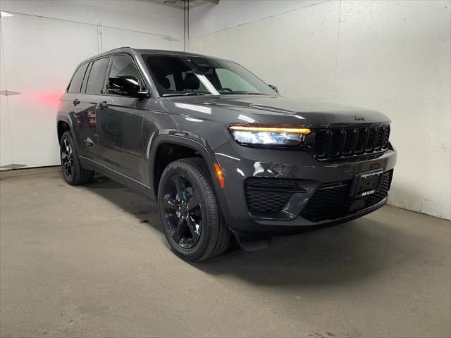 used 2023 Jeep Grand Cherokee car, priced at $36,999