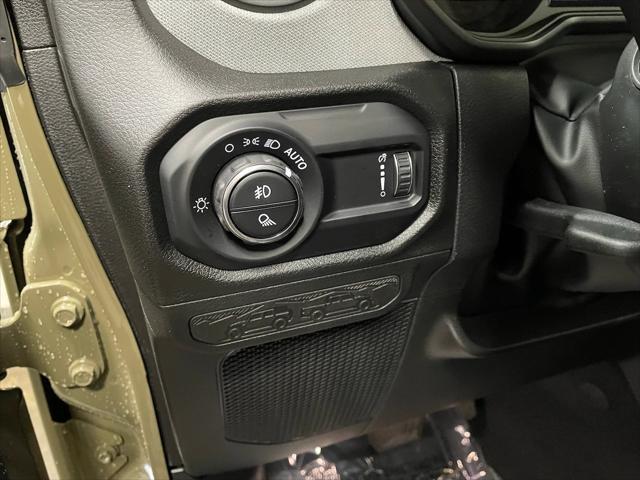 new 2025 Jeep Gladiator car, priced at $52,260