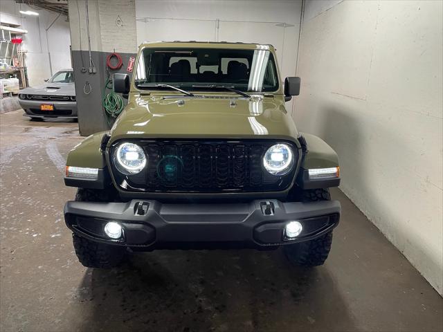 new 2025 Jeep Gladiator car, priced at $52,260