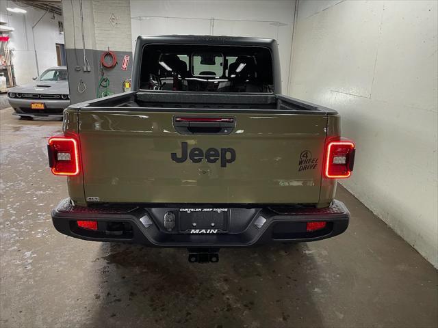 new 2025 Jeep Gladiator car, priced at $52,260