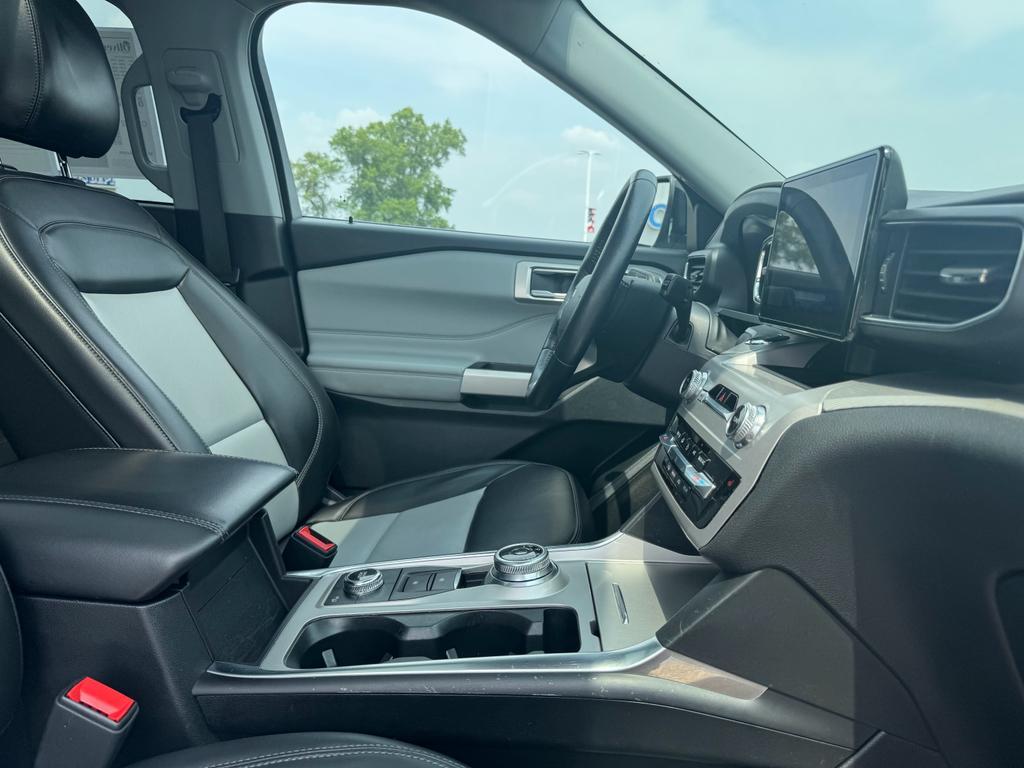 used 2023 Ford Explorer car, priced at $37,913