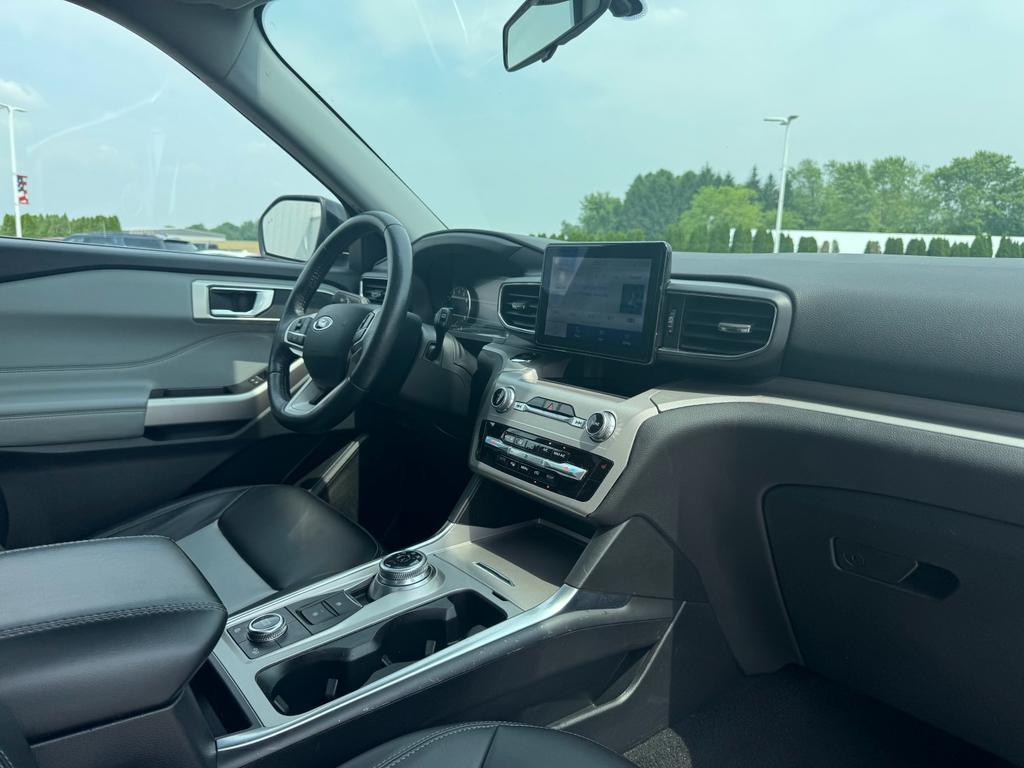 used 2023 Ford Explorer car, priced at $37,913