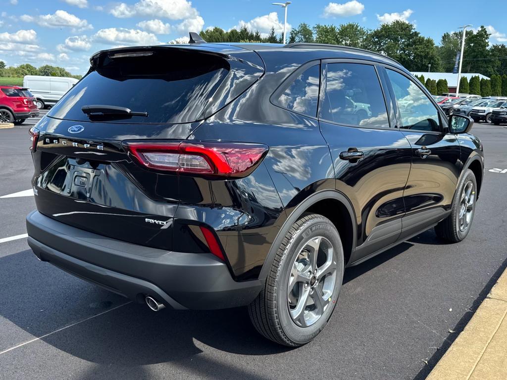 new 2025 Ford Escape car, priced at $30,945