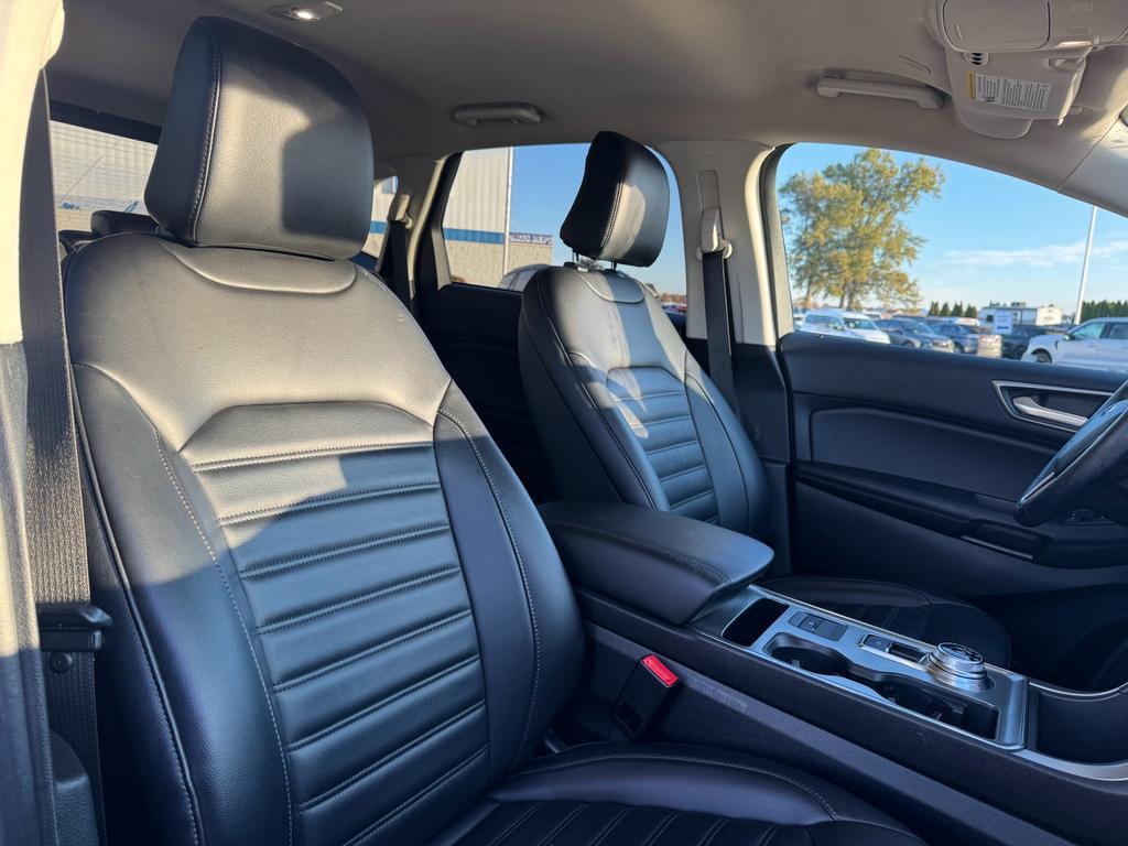 used 2022 Ford Edge car, priced at $24,875