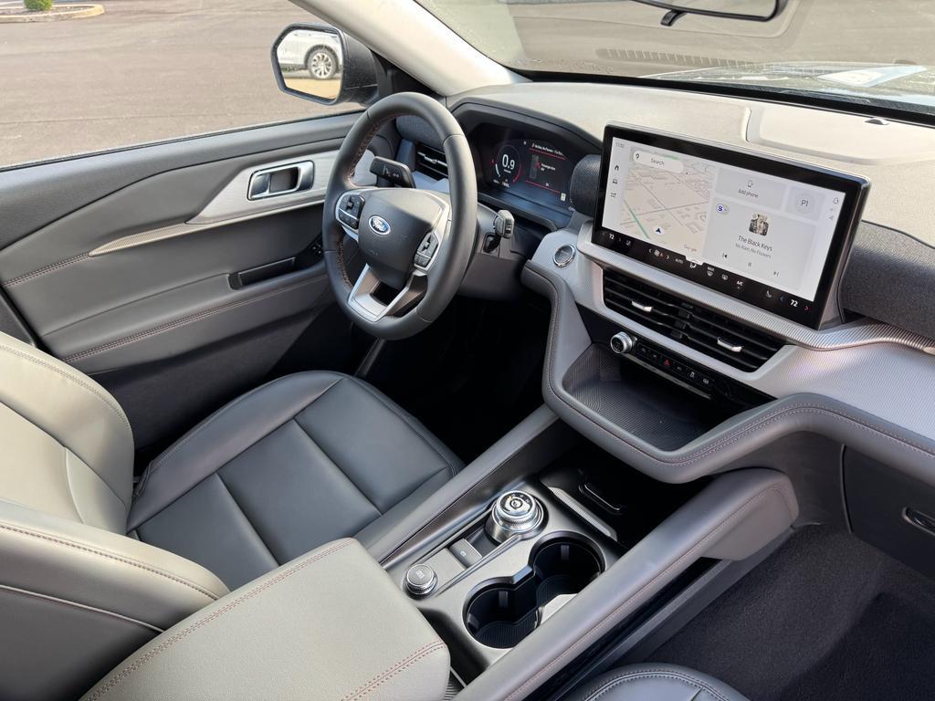 new 2025 Ford Explorer car, priced at $47,445