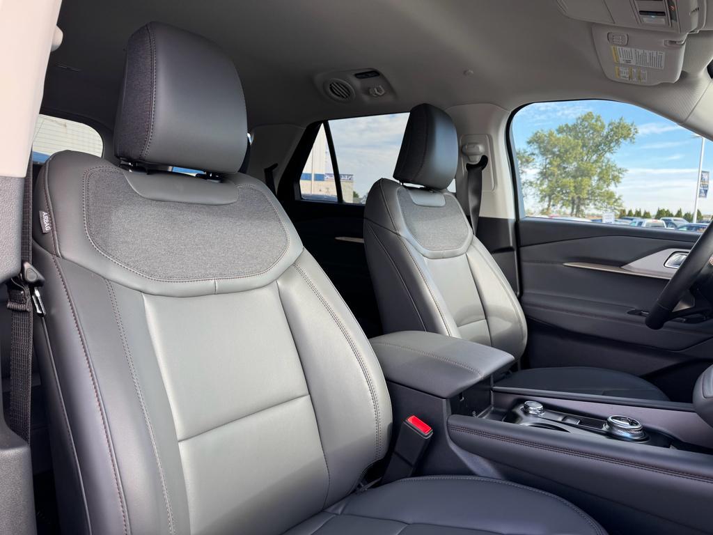 new 2025 Ford Explorer car, priced at $47,445