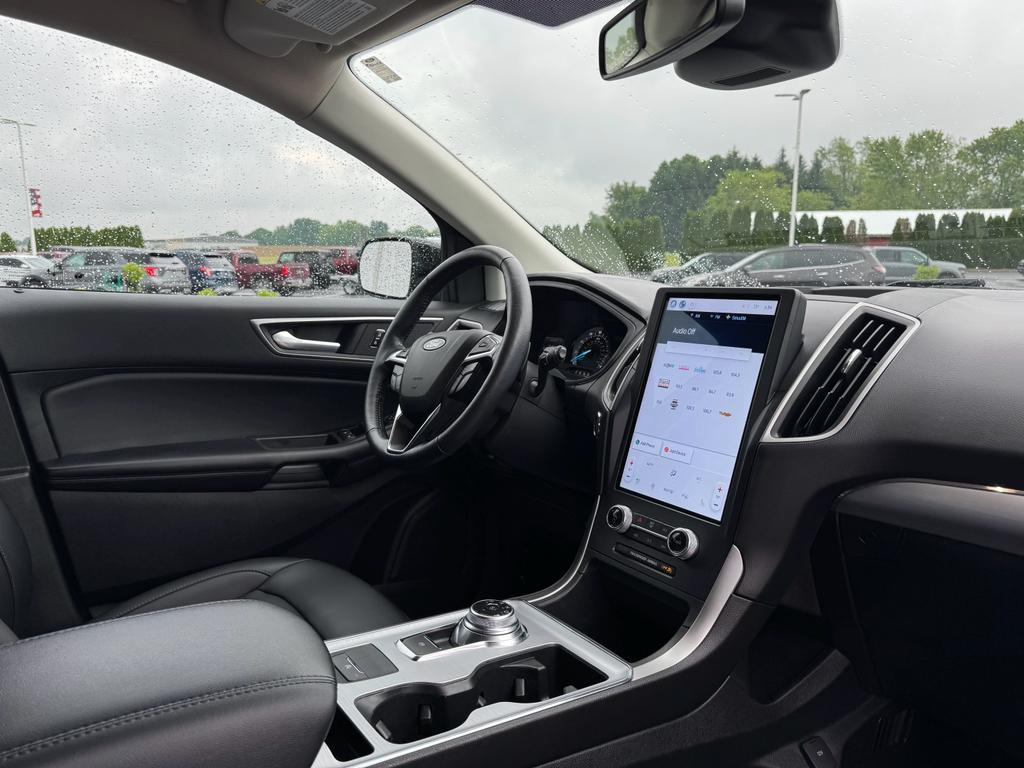 used 2022 Ford Edge car, priced at $26,985