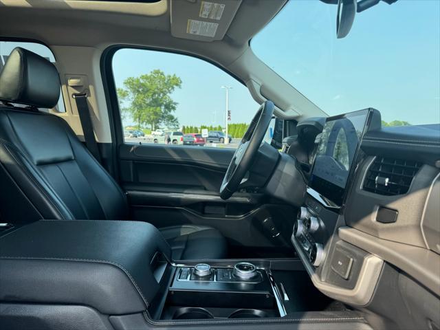 used 2022 Ford Expedition Max car, priced at $51,998