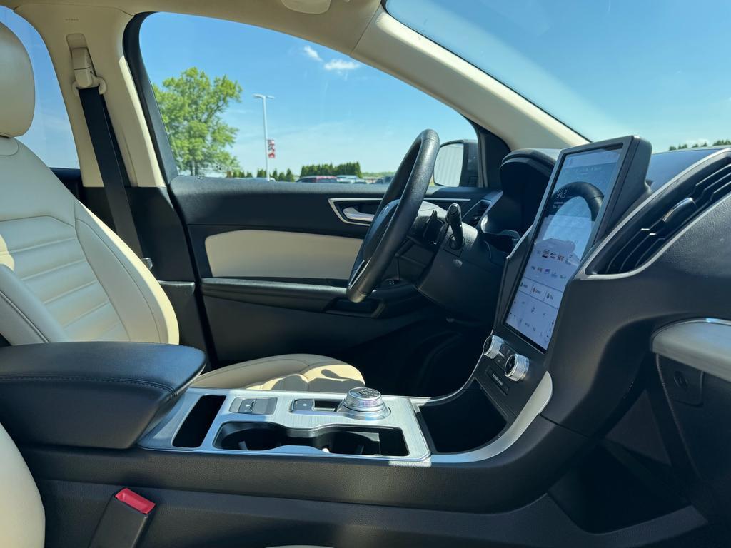 used 2022 Ford Edge car, priced at $26,548