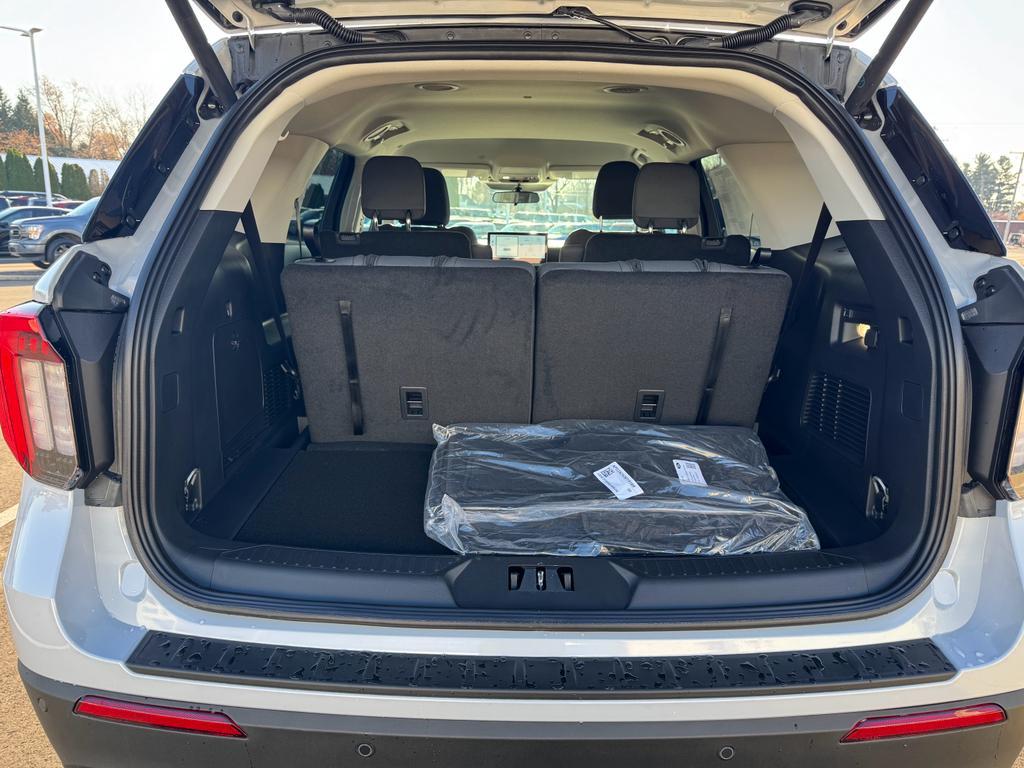 new 2026 Ford Explorer car, priced at $44,180