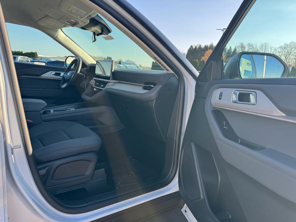 new 2026 Ford Explorer car, priced at $44,180