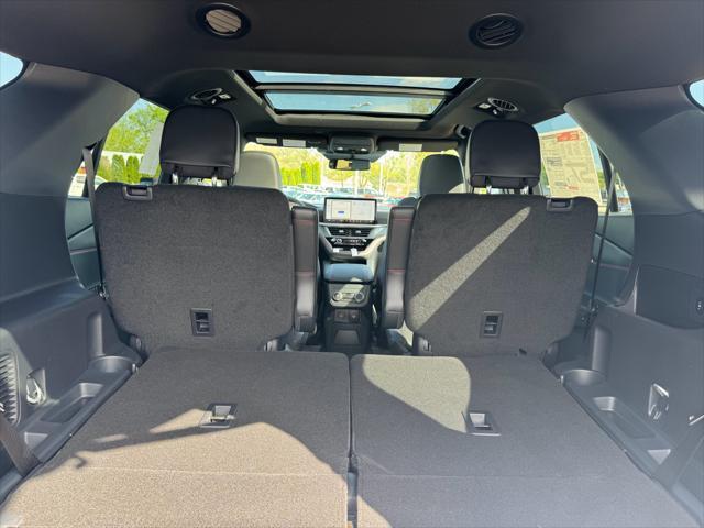 new 2025 Ford Explorer car, priced at $57,282