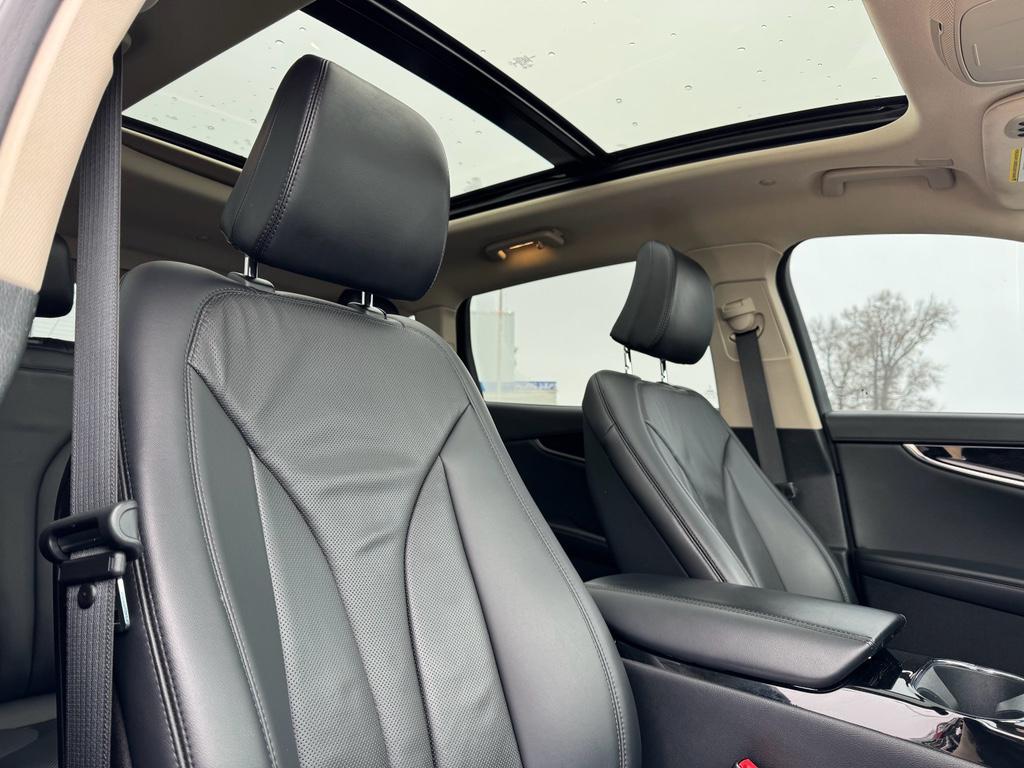 used 2022 Lincoln Nautilus car, priced at $34,845