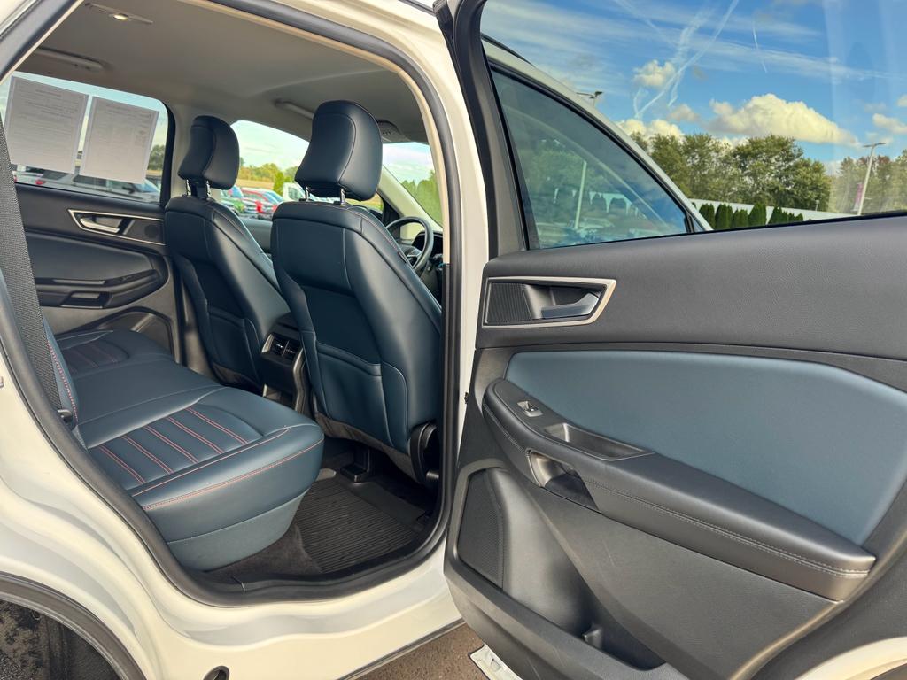 used 2023 Ford Edge car, priced at $26,894