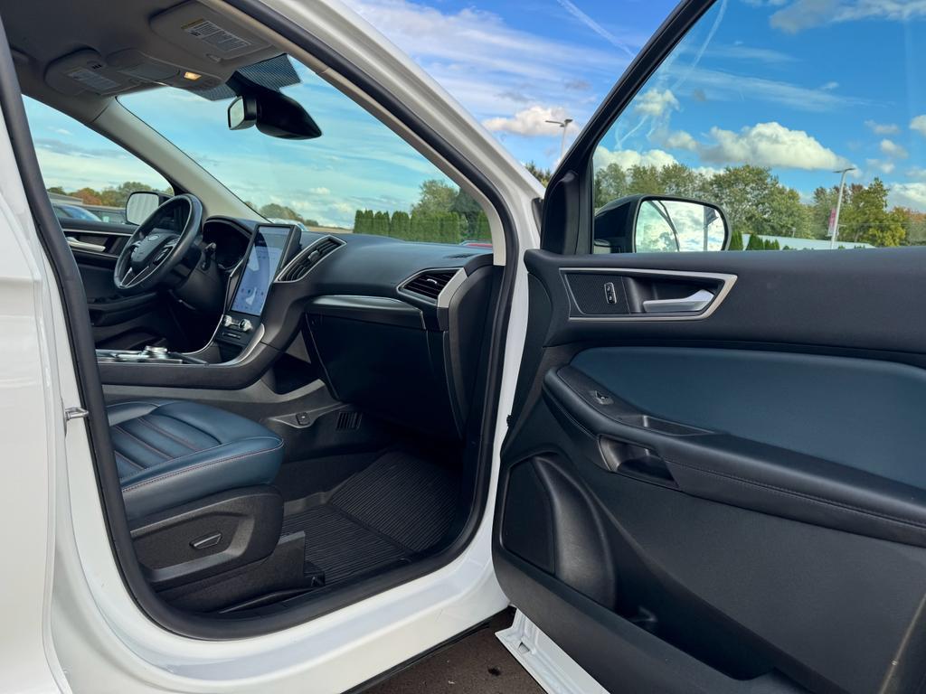 used 2023 Ford Edge car, priced at $26,894