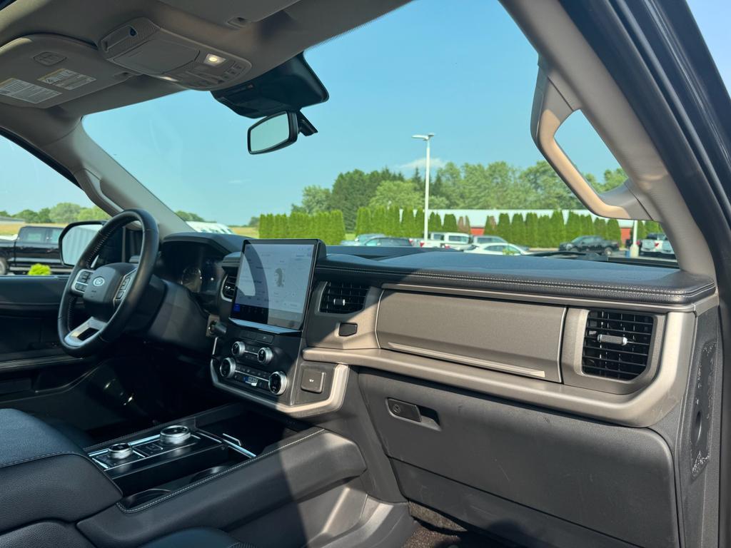 used 2022 Ford Expedition Max car, priced at $51,998
