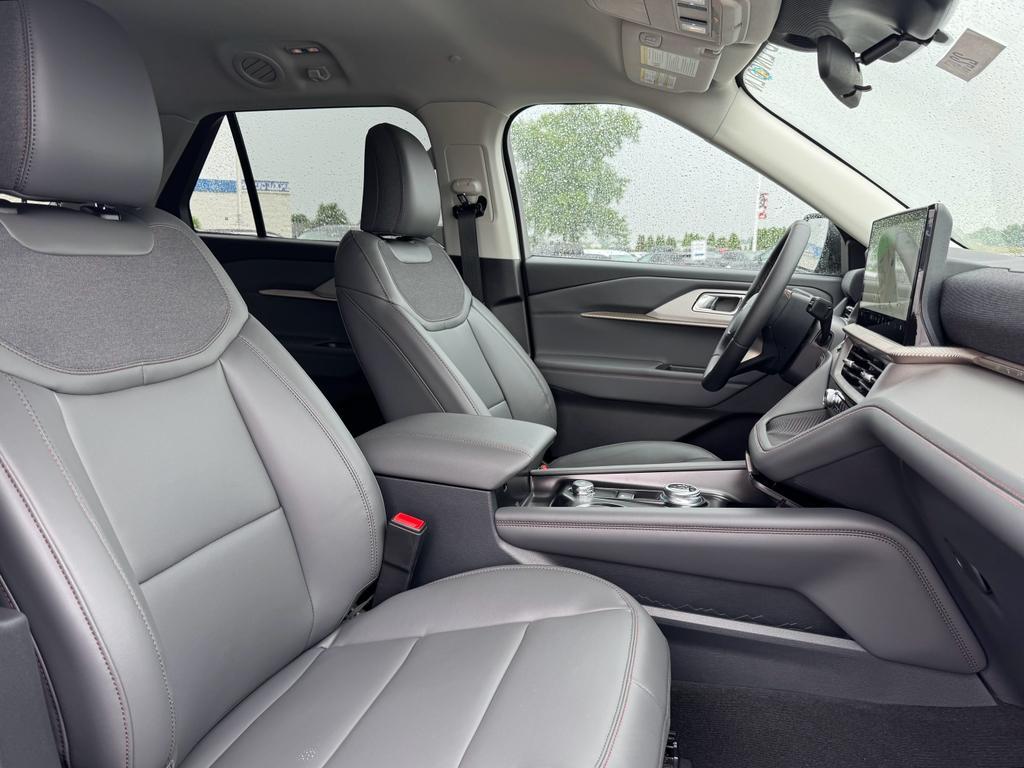 new 2025 Ford Explorer car, priced at $47,740