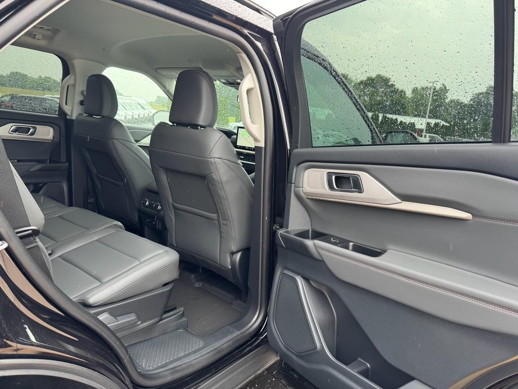 new 2025 Ford Explorer car, priced at $47,740