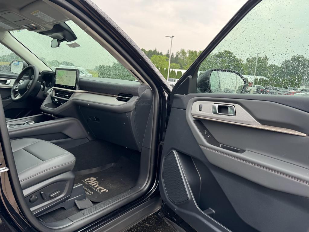 new 2025 Ford Explorer car, priced at $47,740