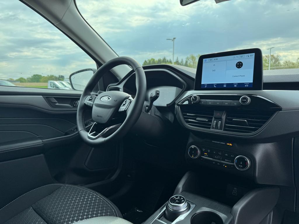new 2025 Ford Escape car, priced at $29,360