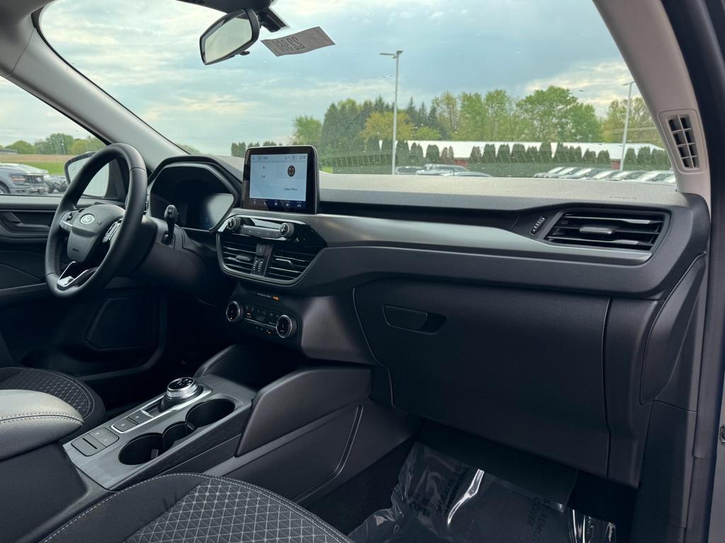 new 2025 Ford Escape car, priced at $29,360
