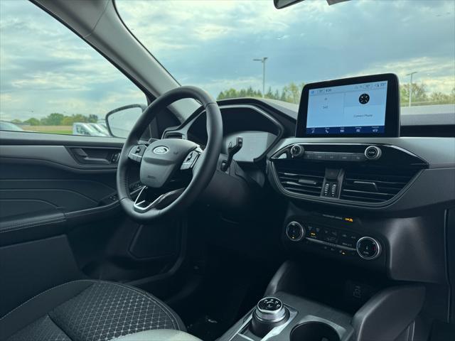 new 2025 Ford Escape car, priced at $30,576