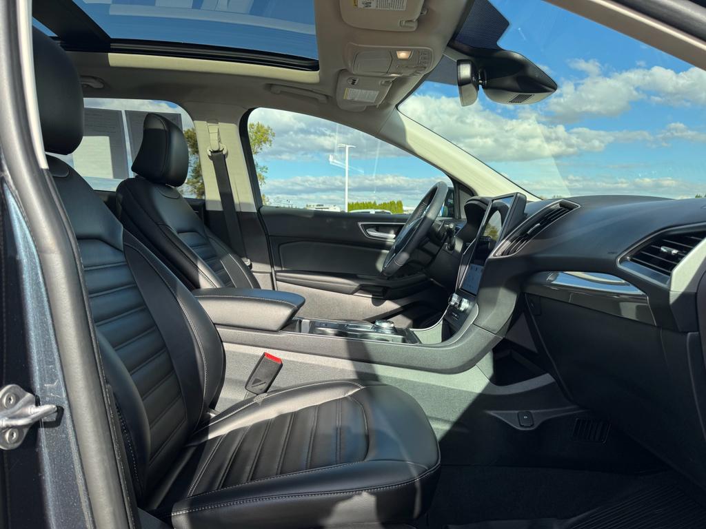 used 2024 Ford Edge car, priced at $28,226