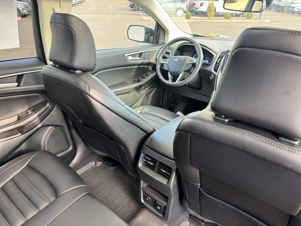 used 2024 Ford Edge car, priced at $28,226