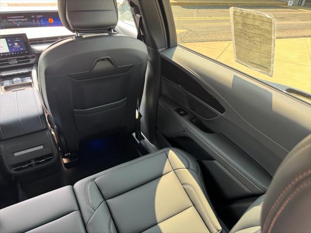 new 2025 Lincoln Nautilus car, priced at $54,246